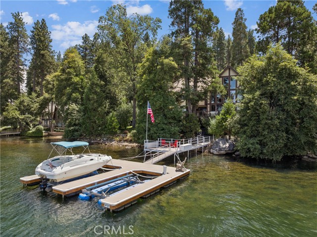 27990 Peninsula Drive N, Lake Arrowhead, CA 92352