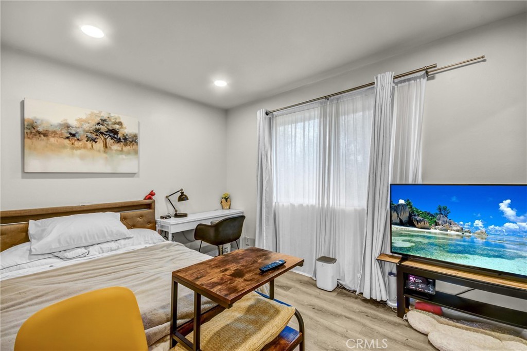 MLS #CV26003427 image #17