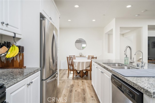 877 Orchid Way, Azusa CA: https://media.crmls.org/medias/4d1eba1c-3715-4f8f-abe8-2ff481720757.jpg