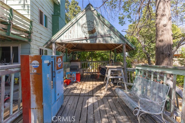 Detail Gallery Image 14 of 17 For 29239 Lake Brook Ave, Cedar Glen,  CA 92321 - 3 Beds | 2 Baths