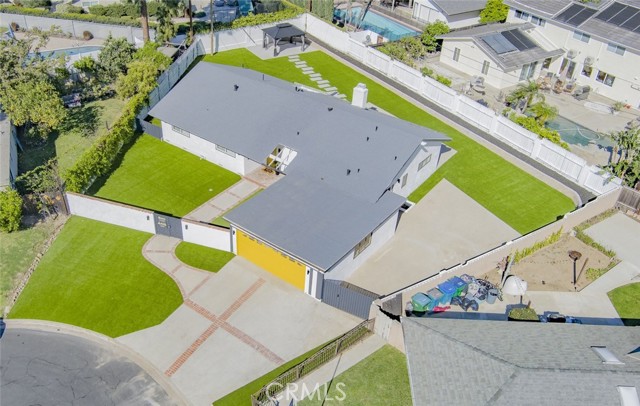 Detail Gallery Image 2 of 23 For 17965 Wellington, Tustin,  CA 92780 - 3 Beds | 2 Baths