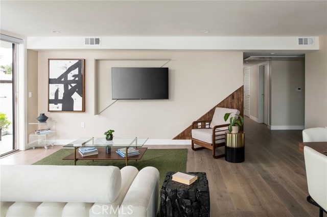 380 Cordova Street, Pasadena CA: https://media.crmls.org/medias/4d20b262-9e32-4037-806e-5a6b58032615.jpg