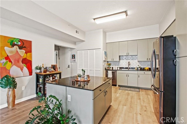 488 E Ocean BLVD Unit: 404