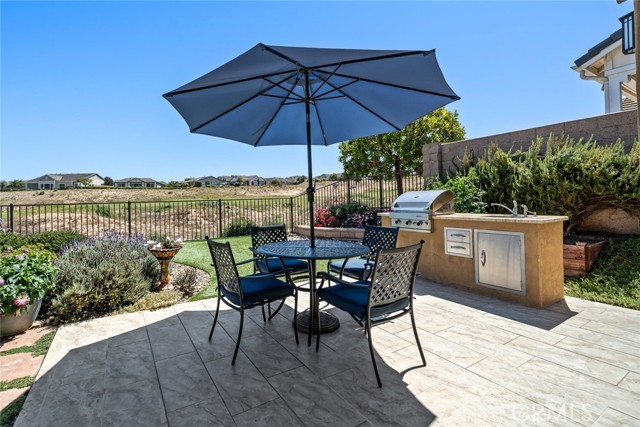 Detail Gallery Image 16 of 59 For 1539 Vista Tesoro Pl, Nipomo,  CA 93444 - 3 Beds | 2 Baths