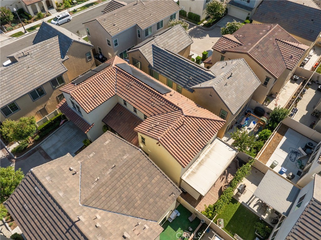 https://media.crmls.org/medias/4d22d384-09e4-476b-ad55-88707fd795c6.jpg?preset=X-Large