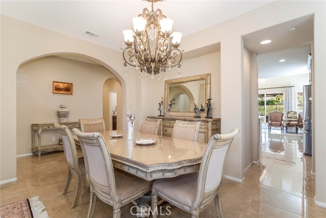 Detail Gallery Image 7 of 54 For 24824 Carbon, Valencia,  CA 91354 - 4 Beds | 3/1 Baths