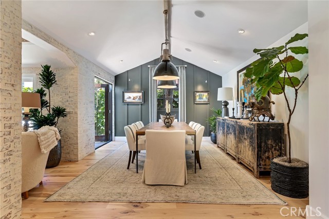 Detail Gallery Image 13 of 23 For 2622 Crestview Dr, Newport Beach,  CA 92663 - 3 Beds | 3 Baths