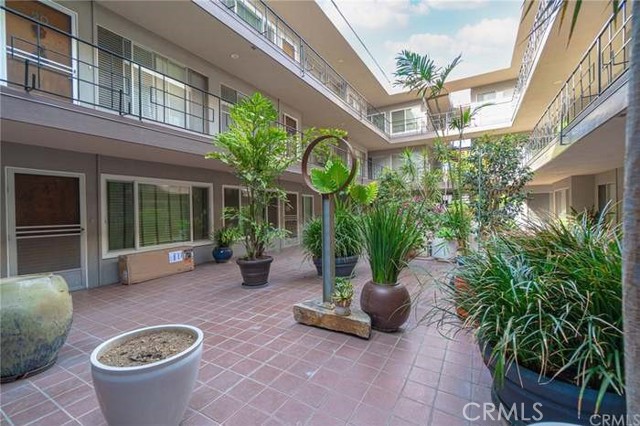 Detail Gallery Image 13 of 16 For 1329 E 1st St #11,  Long Beach,  CA 90802 - 1 Beds | 1 Baths