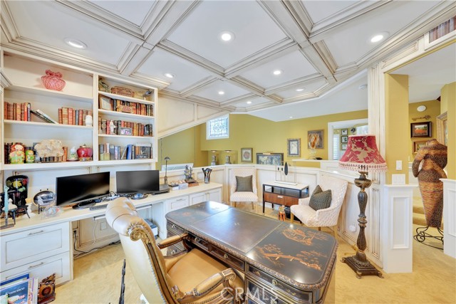 3121 Corte Linda, Newport Beach CA: https://media.crmls.org/medias/4d23f78f-3aba-41fd-b523-44492565f0b1.jpg