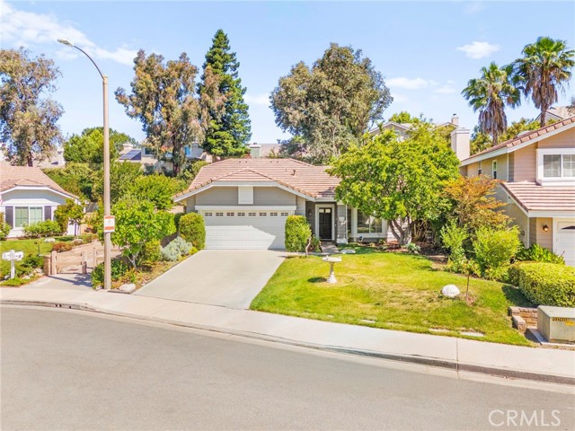 27054 Riversbridge Way, Valencia CA: https://media.crmls.org/medias/4d247ccf-40a8-4a35-a712-f69031eb1141.jpg
