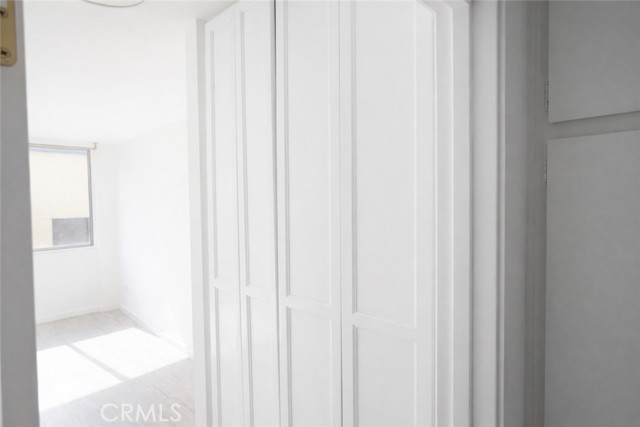 Detail Gallery Image 10 of 15 For 421 S La Fayette Park #404,  Los Angeles,  CA 90057 - 2 Beds | 1 Baths