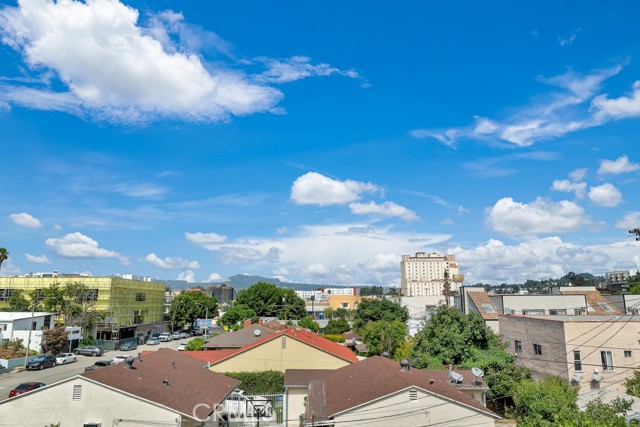 Detail Gallery Image 13 of 15 For 150 S Madison Ave #2,  Los Angeles,  CA 90004 - 3 Beds | 2 Baths