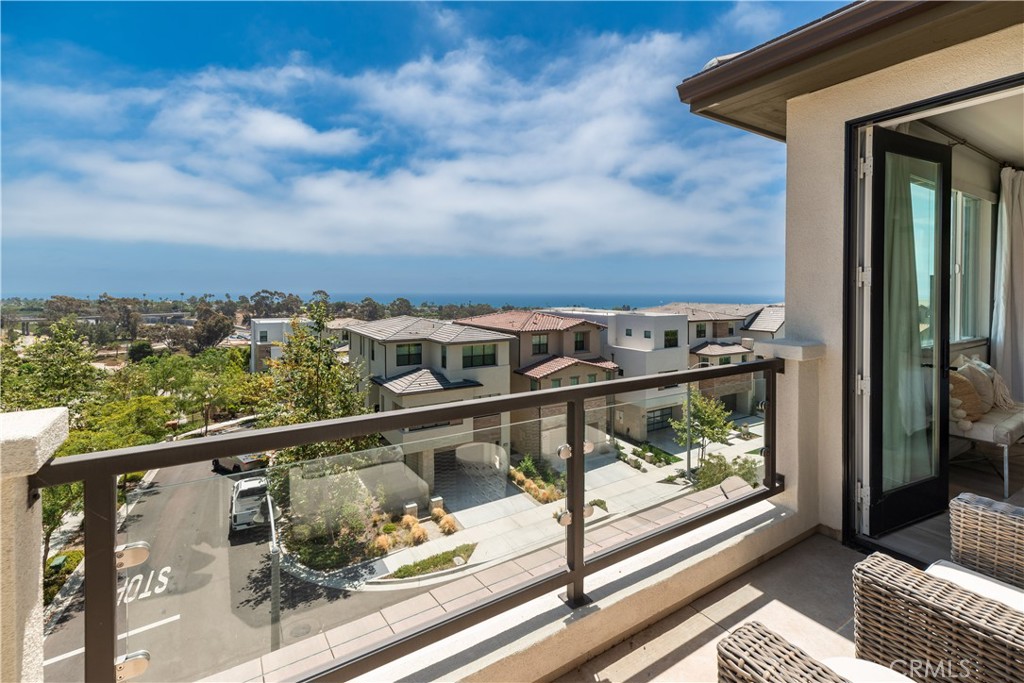 MLS #OC25256638 image #34