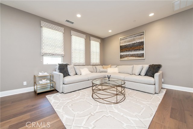 Detail Gallery Image 28 of 57 For 56 Dunmore, Irvine,  CA 92620 - 5 Beds | 5/1 Baths