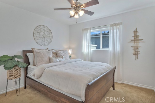 Image 17 of 36 For 22908 Ladeene