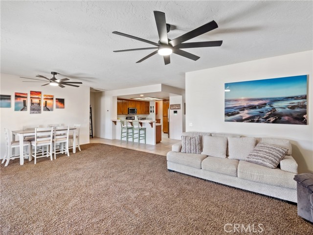 Detail Gallery Image 9 of 35 For 27395 Cloverleaf Dr, Helendale,  CA 92342 - 3 Beds | 2 Baths