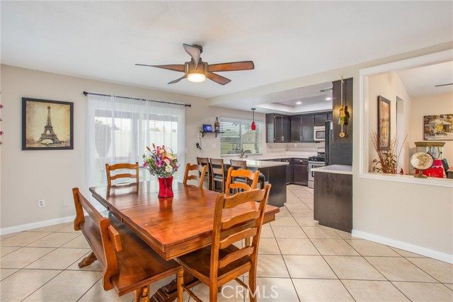 6967 Mountain Avenue, Highland CA: https://media.crmls.org/medias/4d288f4e-ec9d-4b0a-844e-a432b944abf1.jpg