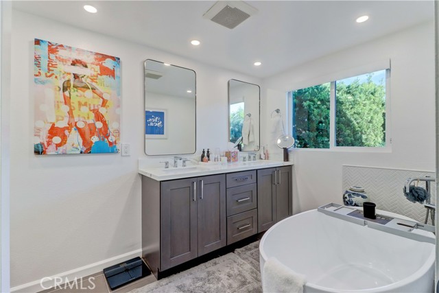 Detail Gallery Image 42 of 75 For 134 Crescent Bay Dr, Laguna Beach,  CA 92651 - 4 Beds | 3/1 Baths