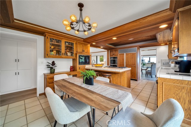 6301 Via Ciega, Rancho Palos Verdes, California 90275, 4 Bedrooms Bedrooms, ,2 BathroomsBathrooms,Residential,Sold,Via Ciega,PV21104706