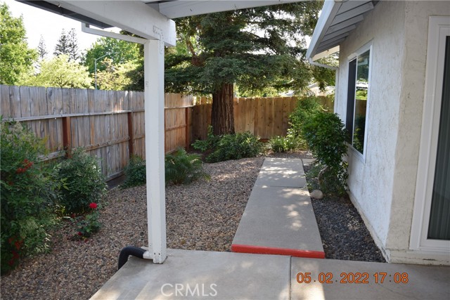 13 Betsey Way, Chico CA: https://media.crmls.org/medias/4d2ad8a1-f4f1-45b4-9b87-0b3be2cfe136.jpg