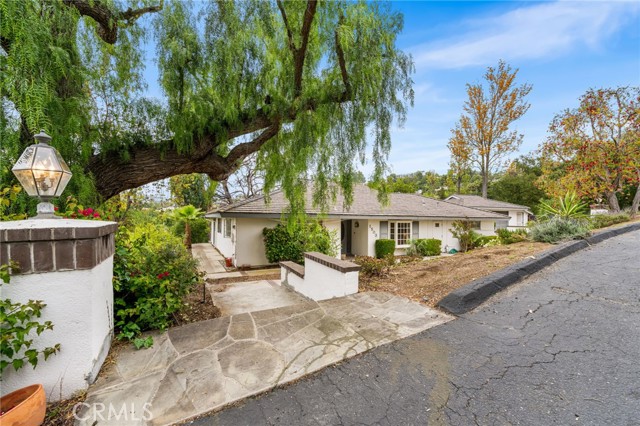 Detail Gallery Image 32 of 35 For 1503 Kensing Ln, North Tustin,  CA 92705 - 5 Beds | 4 Baths