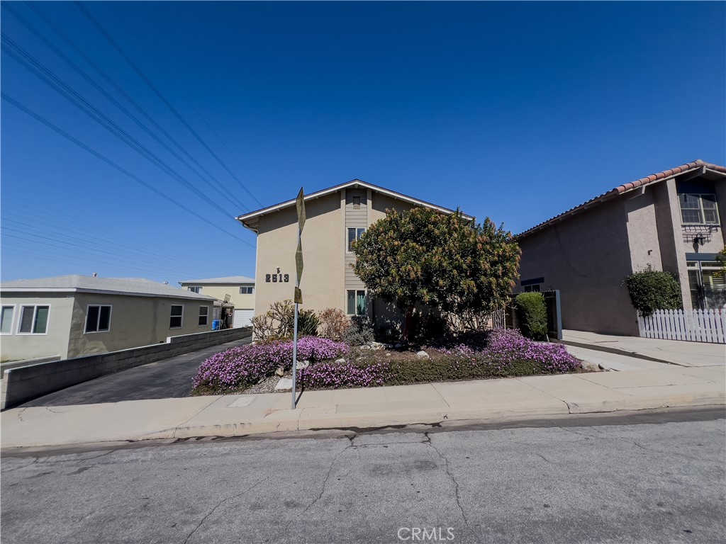 2513 Ruhland Avenue