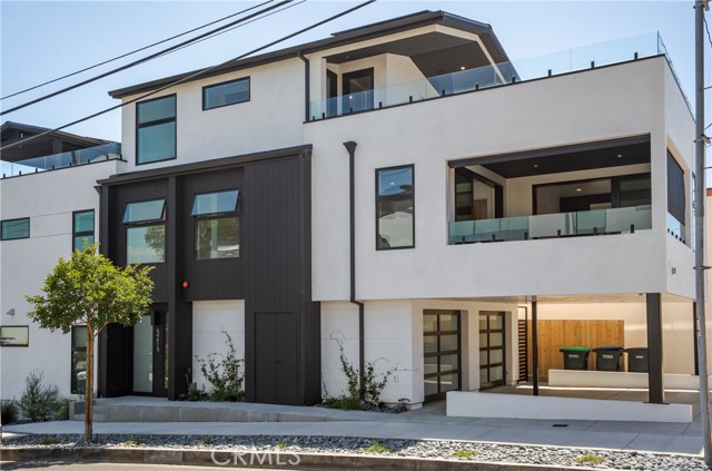 Detail Gallery Image 1 of 64 For 521 1/2 Iris Ave, Corona Del Mar,  CA 92625 - 2 Beds | 2/1 Baths