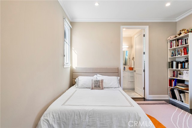 Detail Gallery Image 37 of 45 For 4151 Greenbush Ave, Sherman Oaks,  CA 91423 - 5 Beds | 6 Baths