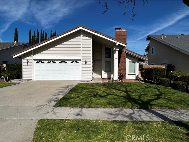 Detail Gallery Image 2 of 21 For 5941 E Camino Correr, Anaheim,  CA 92807 - 3 Beds | 2 Baths