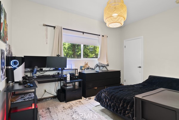 Detail Gallery Image 47 of 67 For 9514 Oakridge Pl, Chatsworth,  CA 91311 - 6 Beds | 6 Baths