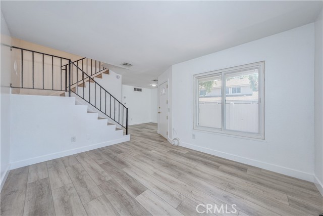 1650 S Campus Avenue, Ontario CA: https://media.crmls.org/medias/4d2cc67b-b06d-45fc-9dcb-bbbfeb879a8e.jpg