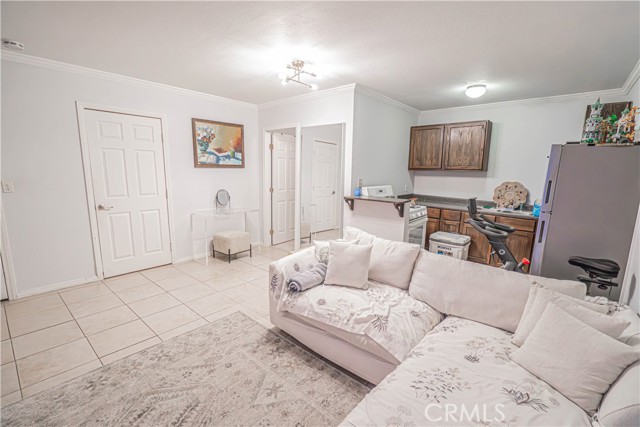 Detail Gallery Image 16 of 42 For 15543 Dearborn, North Hills,  CA 91343 - 4 Beds | 2 Baths