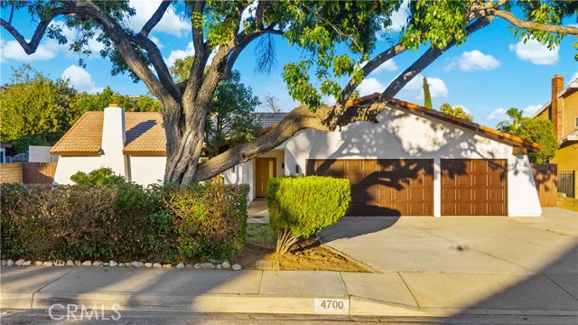 4700 Emerald Avenue, La Verne CA: https://media.crmls.org/medias/4d2d175a-b9bd-40db-a16b-1951bb8b1b93.jpg