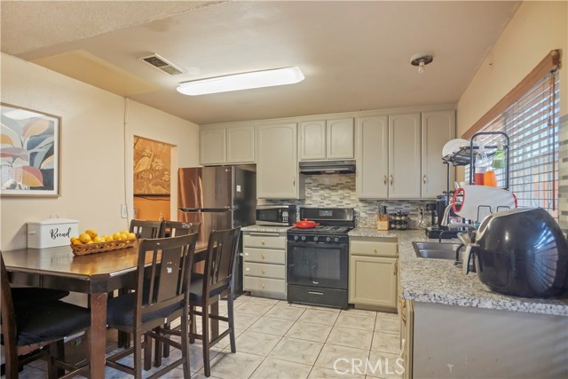 Image 9 of 23 For 24448 Dorner Dr