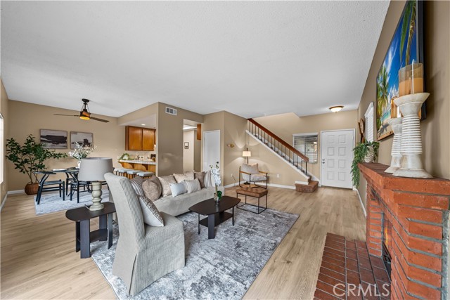 Detail Gallery Image 4 of 21 For 3516 Landsford Way, Carlsbad,  CA 92010 - 3 Beds | 2/1 Baths