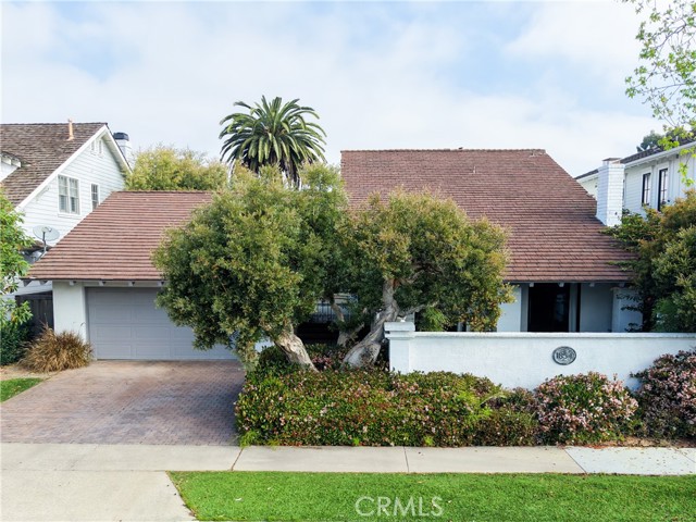 Detail Gallery Image 3 of 33 For 1854 Port Margate, Newport Beach,  CA 92660 - 3 Beds | 2/1 Baths