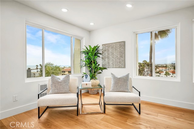 200 S Catalina Avenue, Redondo Beach CA: https://media.crmls.org/medias/4d2f2f8c-e44f-498d-aca3-6a24adcc68f3.jpg