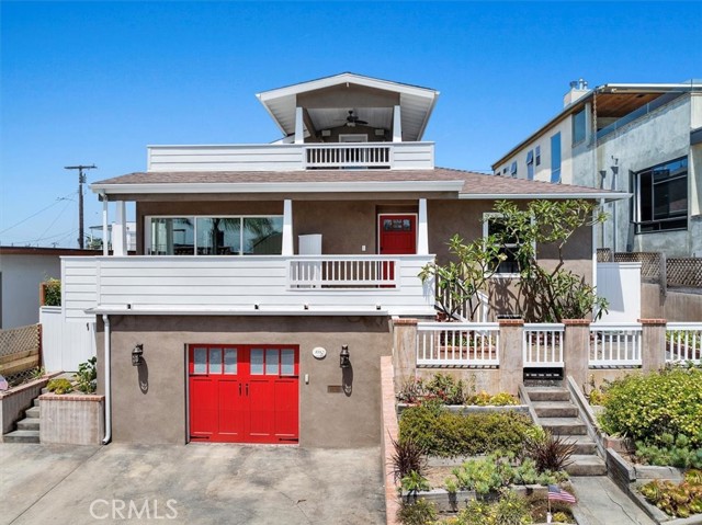 Detail Gallery Image 1 of 32 For 835 19th St, Hermosa Beach,  CA 90254 - 4 Beds | 3 Baths