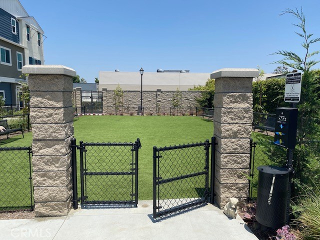 1369 Wingfoot, Carson CA: https://media.crmls.org/medias/4d2fb343-65ac-4c4a-bd4f-5b25a57005c0.jpg