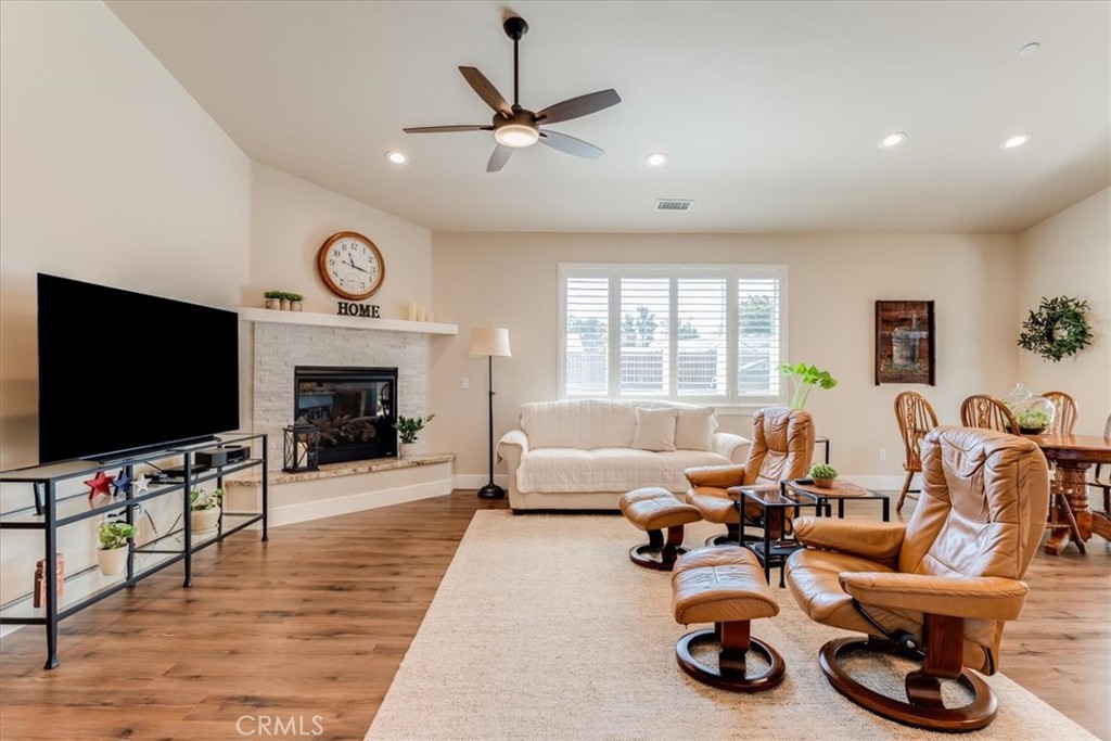 4D30E93A 4834 41Ee 8B4D 46Cda52Bcafa 650 Oak Terrace Lane, Nipomo, Ca 93444 &Lt;Span Style='BackgroundColor:transparent;Padding:0Px;'&Gt; &Lt;Small&Gt; &Lt;I&Gt; &Lt;/I&Gt; &Lt;/Small&Gt;&Lt;/Span&Gt;