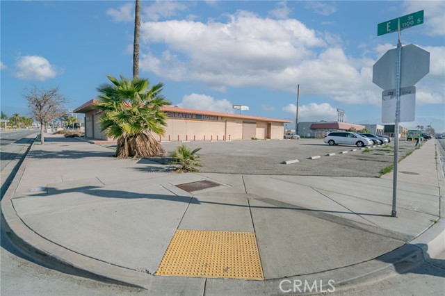 1101 S E Street, San Bernardino, California 92408, ,Commercial Sale,For Sale,1101 S E Street,CRPW23018776