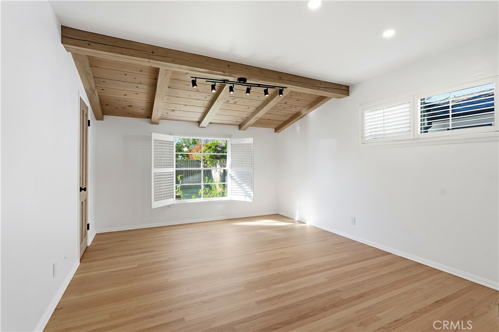 MLS #SR25274493 image #17