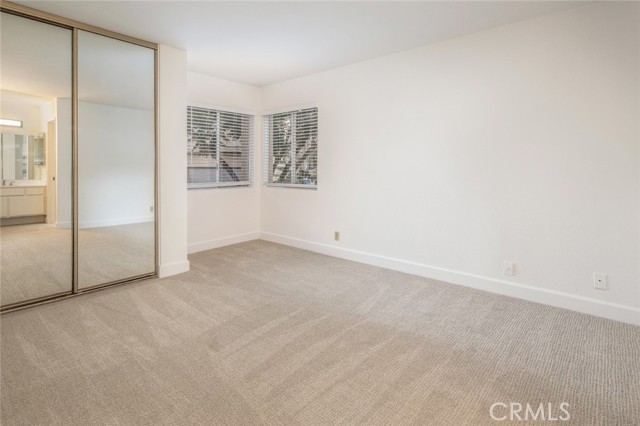 21216 Jasmines Way, Lake Forest CA: https://media.crmls.org/medias/4d3291bf-f726-41a3-940a-cdd7b9b38acd.jpg