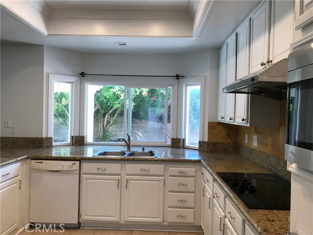 Detail Gallery Image 7 of 24 For 3 Morris Rd, Irvine,  CA 92620 - 4 Beds | 2 Baths