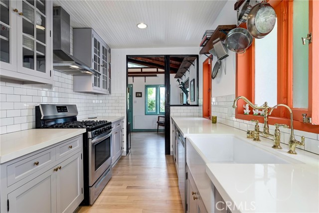 Detail Gallery Image 63 of 72 For 532 Rialto Ave, Venice,  CA 90291 - 3 Beds | 2 Baths