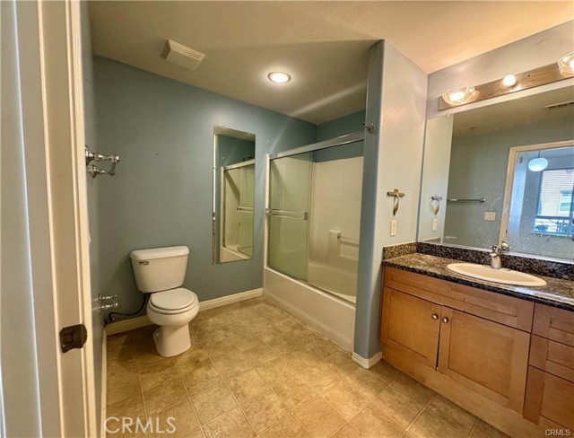 Detail Gallery Image 5 of 13 For 100 S Alameda St #148,  Los Angeles,  CA 90012 - 2 Beds | 2 Baths