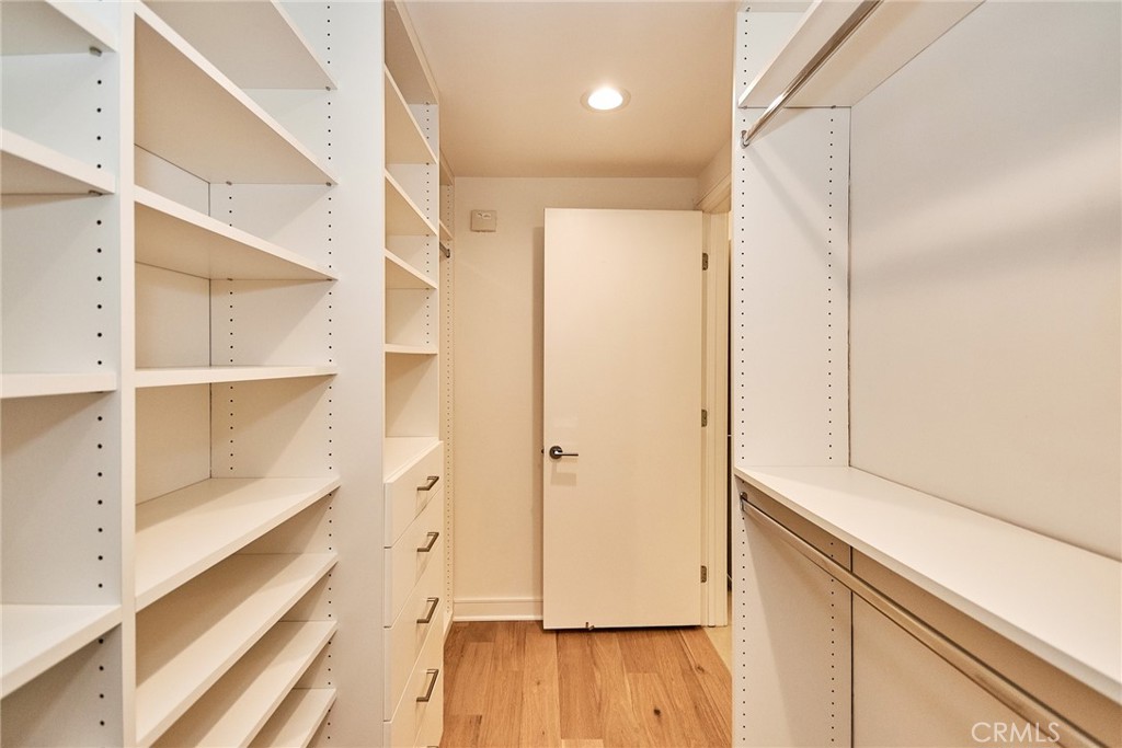 4D342C11 D246 41F9 83D6 E21045F20562 1050 N Joels Place, Los Angeles, Ca 90012 &Lt;Span Style='BackgroundColor:transparent;Padding:0Px;'&Gt; &Lt;Small&Gt; &Lt;I&Gt; &Lt;/I&Gt; &Lt;/Small&Gt;&Lt;/Span&Gt;