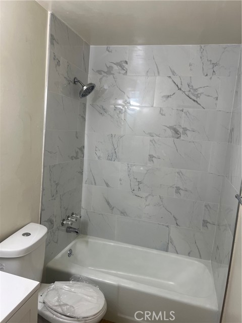 Detail Gallery Image 13 of 41 For 1026 Flower St, Bakersfield,  CA 93305 - – Beds | – Baths