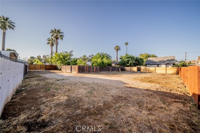 Detail Gallery Image 13 of 55 For 3017 Date St, Riverside,  CA 92507 - 4 Beds | 2 Baths