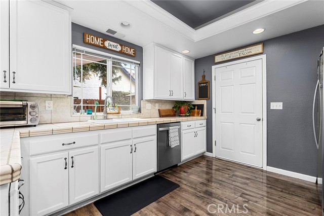 Detail Gallery Image 14 of 46 For 2637 Ceanothus Ave, Chico,  CA 95973 - 3 Beds | 2/1 Baths